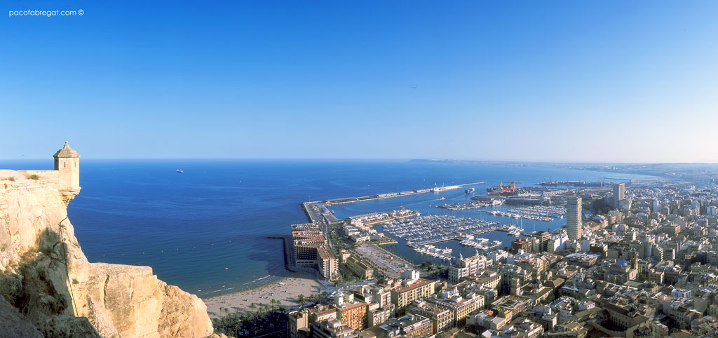 Alicante Turismo y Renfe firman un convenio para promocionar Alicante como destino de turismo de congresos