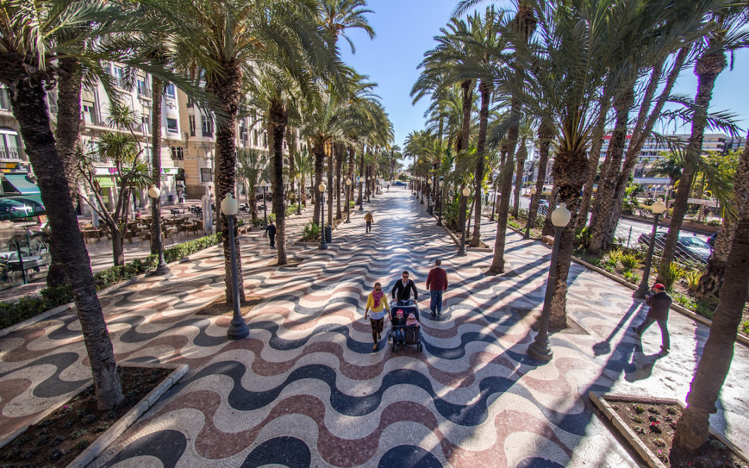 96 propuestas participan en el concurso para la creación de la nueva imagen de marca turística de Alicante