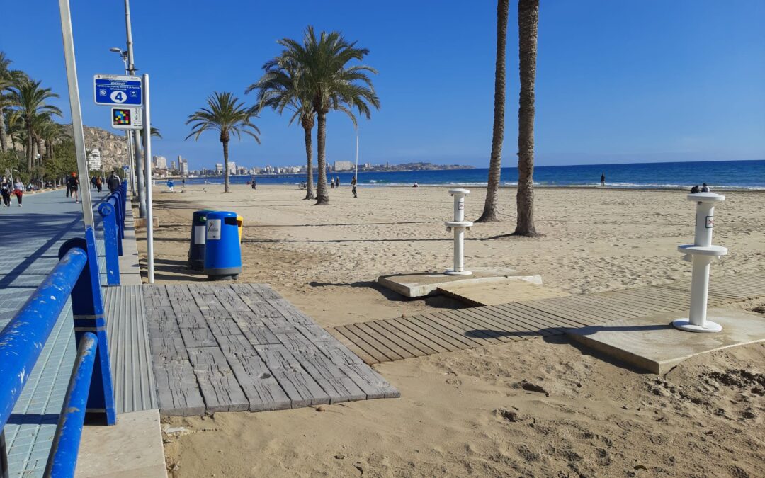 El Patronato de Turismo mejora los accesos peatonales de la playa del Postiguet