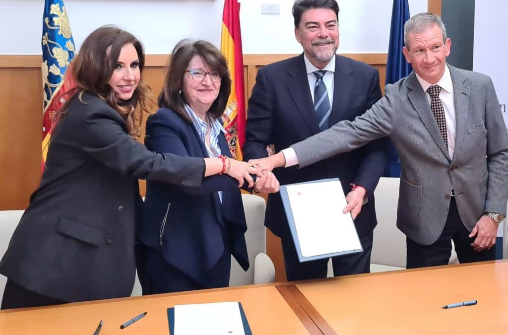 Alicante y la UA se alían para generar conocimiento científico sobre el sector turístico