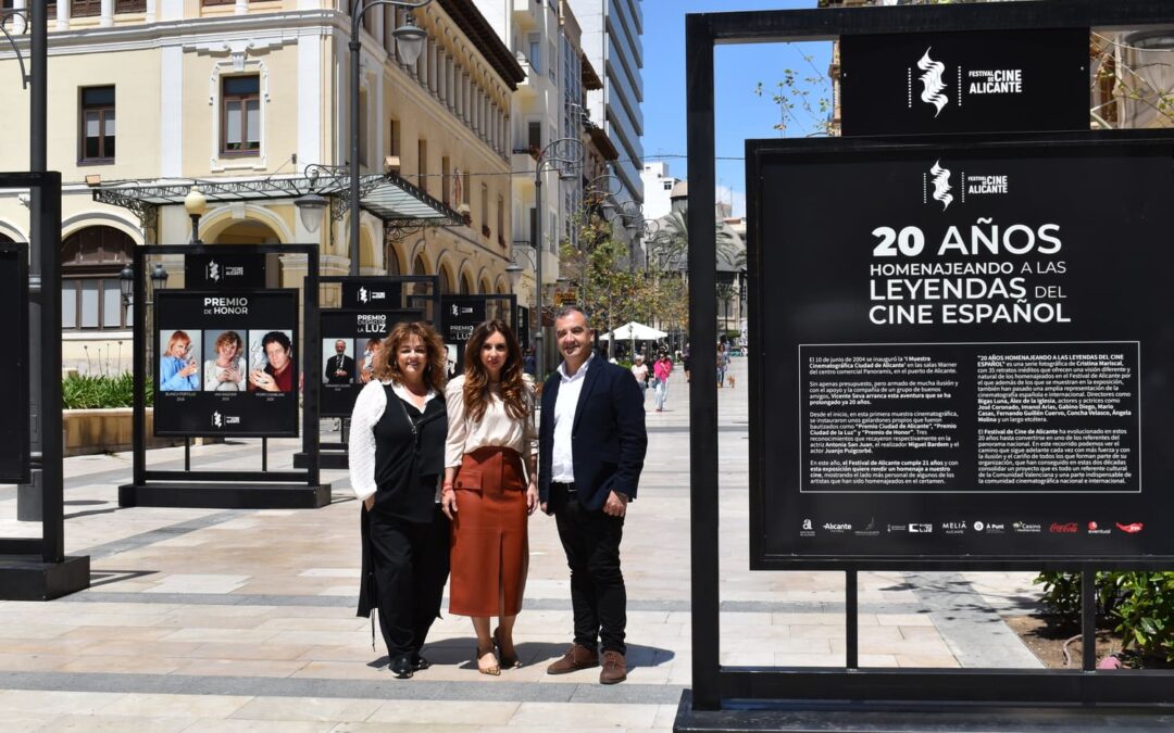 Un paseo por la historia del Festival Internacional de Cine de Alicante en la avenida de la Constitución